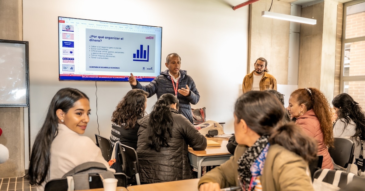 Alcaldía de Bogotá promociona becas en Italia, cursos de inglés en Belice y maestrías virtuales en su Boletín de Oferta Internacional