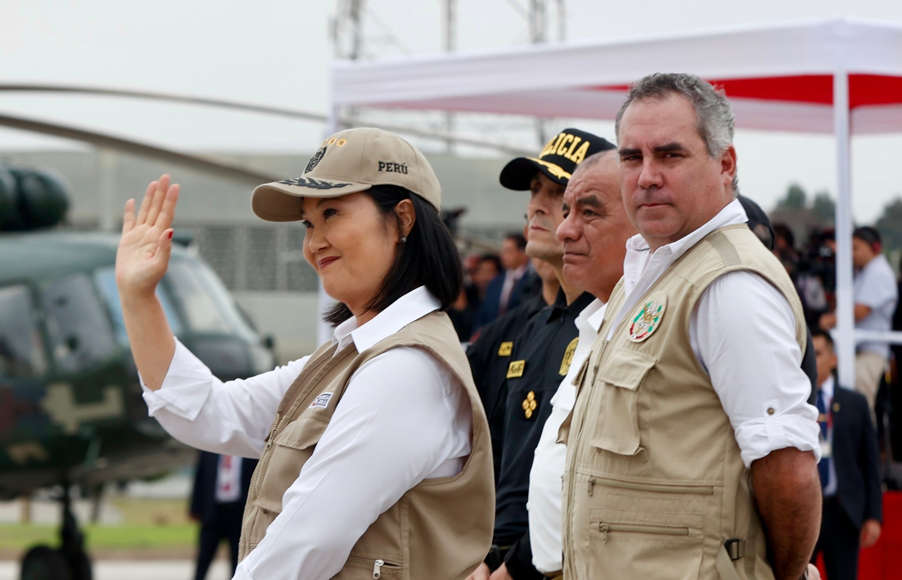 Ministro Rafael Belaúnde revela que llama a su esposa desde penales para probar fallas de bloqueadores: “Siempre me ha contestado”