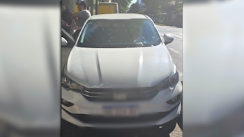 El Fiat Cronos blanco en