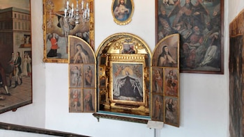 La Posta tira dardos a Leonidas Iza