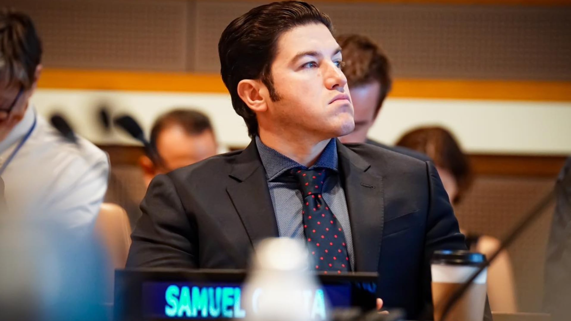 Samuel García enfrenta 19 procedimientos legales, incluidos siete nuevos juicios políticos por presuntos delitos electorales y desvío de recursos, además de promover amparos para proteger a su familia.(Facebook Samuel García)