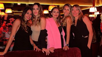 Anto Roccuzzo y sus amigas