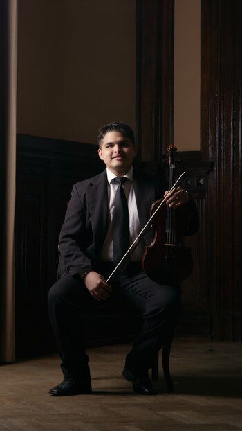 Israel Portillo, solista de viola