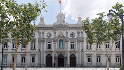El Supremo asegura que la conversión “inmediata” de los interinos en fijos es incompatible con el sistema español