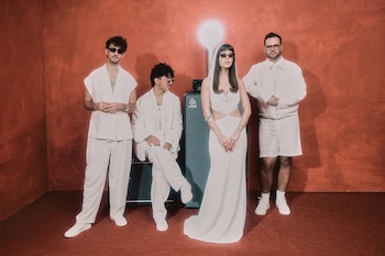 La banda regresa a la escena con un nuevo material discográfico y un sonido renovado.