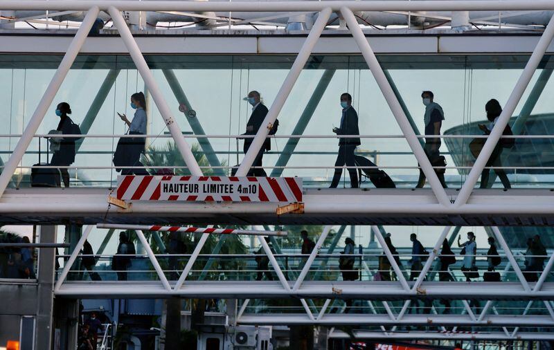 Wi-fi gratuito en la sala de espera de los aeropuertos: otro beneficio para viajeros silver REUTERS/Eric Gaillard