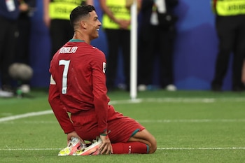 Cristiano Ronaldo de Portugal celebra un gol en el partido del Grupo K del Mundial de la FIFA 2026 entre Portugal y Uzbekistán en el estadio NRG en Houston-crédito Kenneth Fernández/EFE
