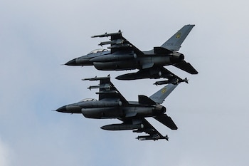 Aviones de combate F-16 ucranianos