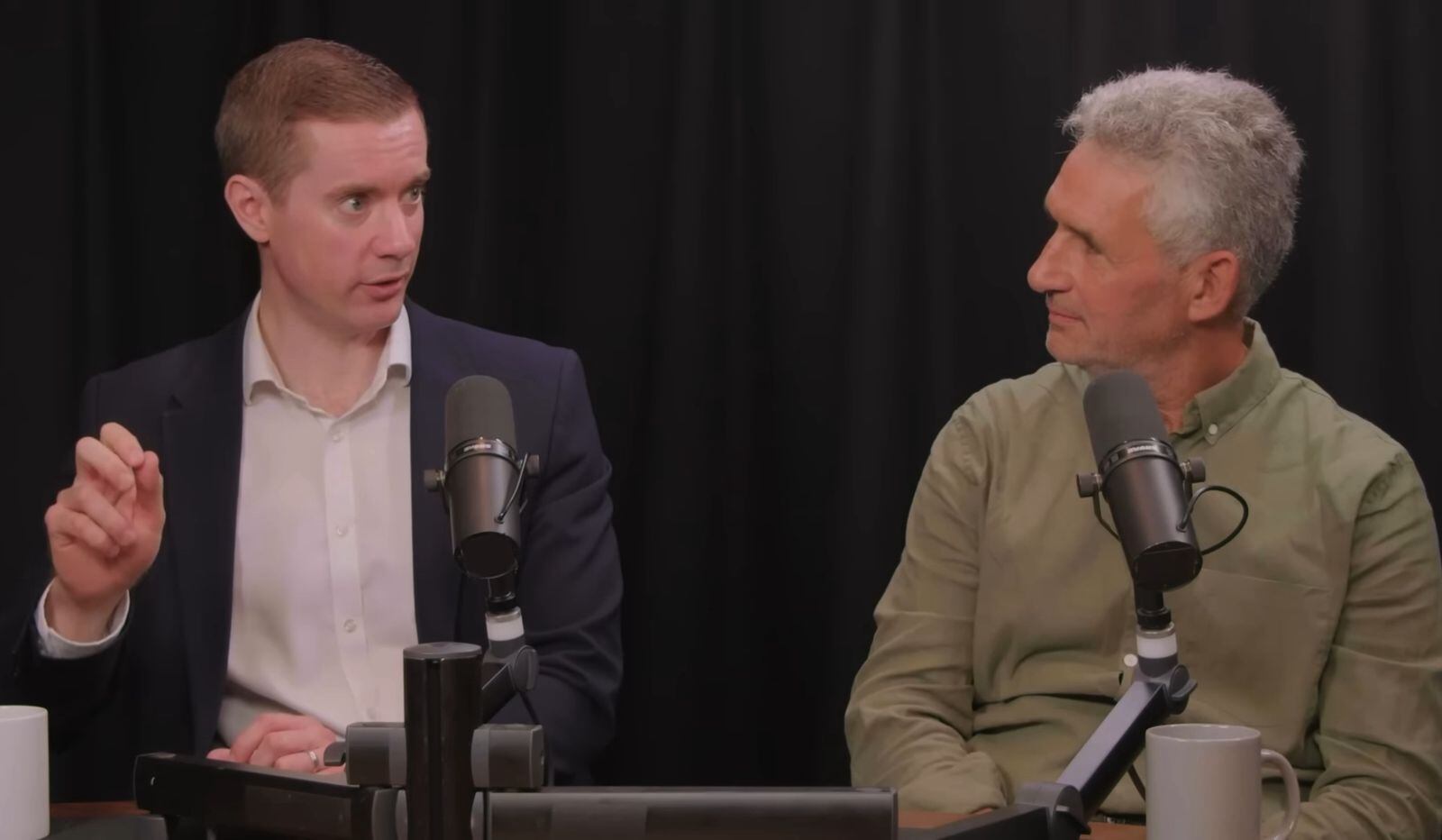 Los hábitos de desayuno se forman por repetición en contextos específicos y pueden modificarse cambiando el entorno, según el profesor Gardner (Captura de video: YouTube)