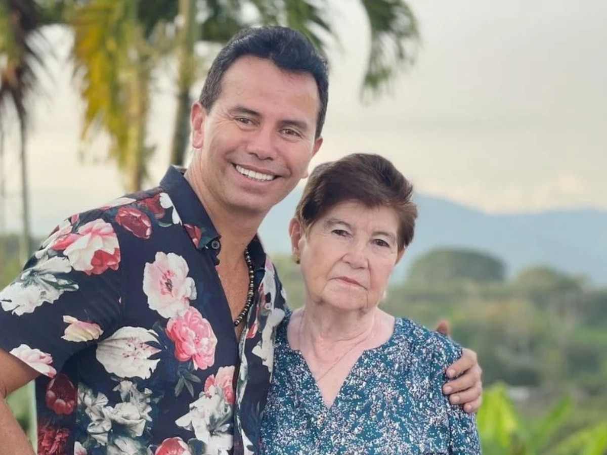Jhonny Rivera revela que su madre sufrió accidente y dio detalles de su salud: “Estoy muy triste de verdad” - Infobae