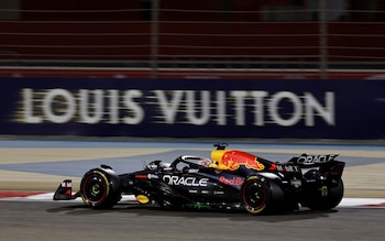 Con la salida de Adrian Newey de Red Bull, los ojos van a estar sobre la escudería para esta temporada y las mayores incógnitas que giran alrededor es el desempeño del monoplaza (REUTERS/Hamad I Mohammed)