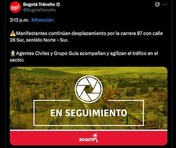 Manifestantes continúan desplazamiento - crédito @BogotaTransito / X