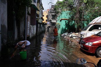El temporal de lluvias continúa dejando acumulados importantes en distintas entidades. EFE/EPA/PIYAL ADHIKARY