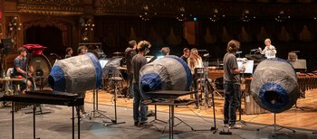 Colon Contemporáneo percusión para surrealistas