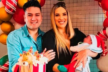 Deyvis Orosco y Cassandra Sánchez