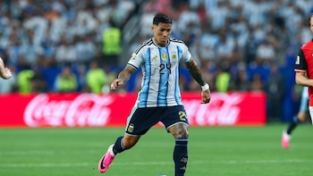 El Real Madrid afirma que "no tiene intención alguna" de fichar al centrocampista argentino Enzo Fernández