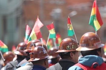 Las medidas generaron tensión social en Bolivia (EFE/ Luis Gandarillas)