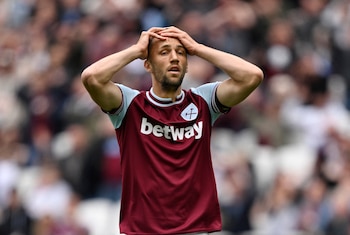 Tomáš Souček revela en su autobiografía que el insomnio y la depresión casi lo llevan a abandonar su carrera profesional en la Premier League (REUTERS/Tony O Brien)
