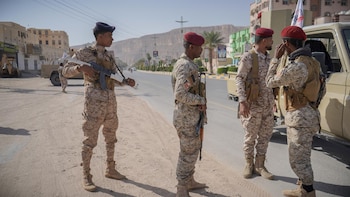 El Ejército yemení asegura haber retomado el control de Bab el Mandeb en su contraofensiva ante los hutíes