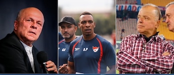 Una composición gráfica presenta a Carlos Antonio Vélez, Luis Amaranto Perea y Raúl Giraldo junto con información sobre la permanencia del entrenador en Independiente Medellín. (Imagen Ilustrativa Infobae)