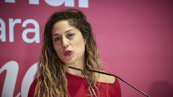 Sumar ve un "auto de