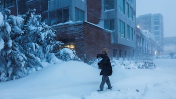 Tormenta invernal azota la costa