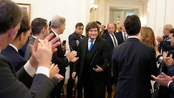 De cara al debate por el endeudamiento familiar, el Gobierno sostiene un discurso duro y considera que funciona para la imagen de Milei