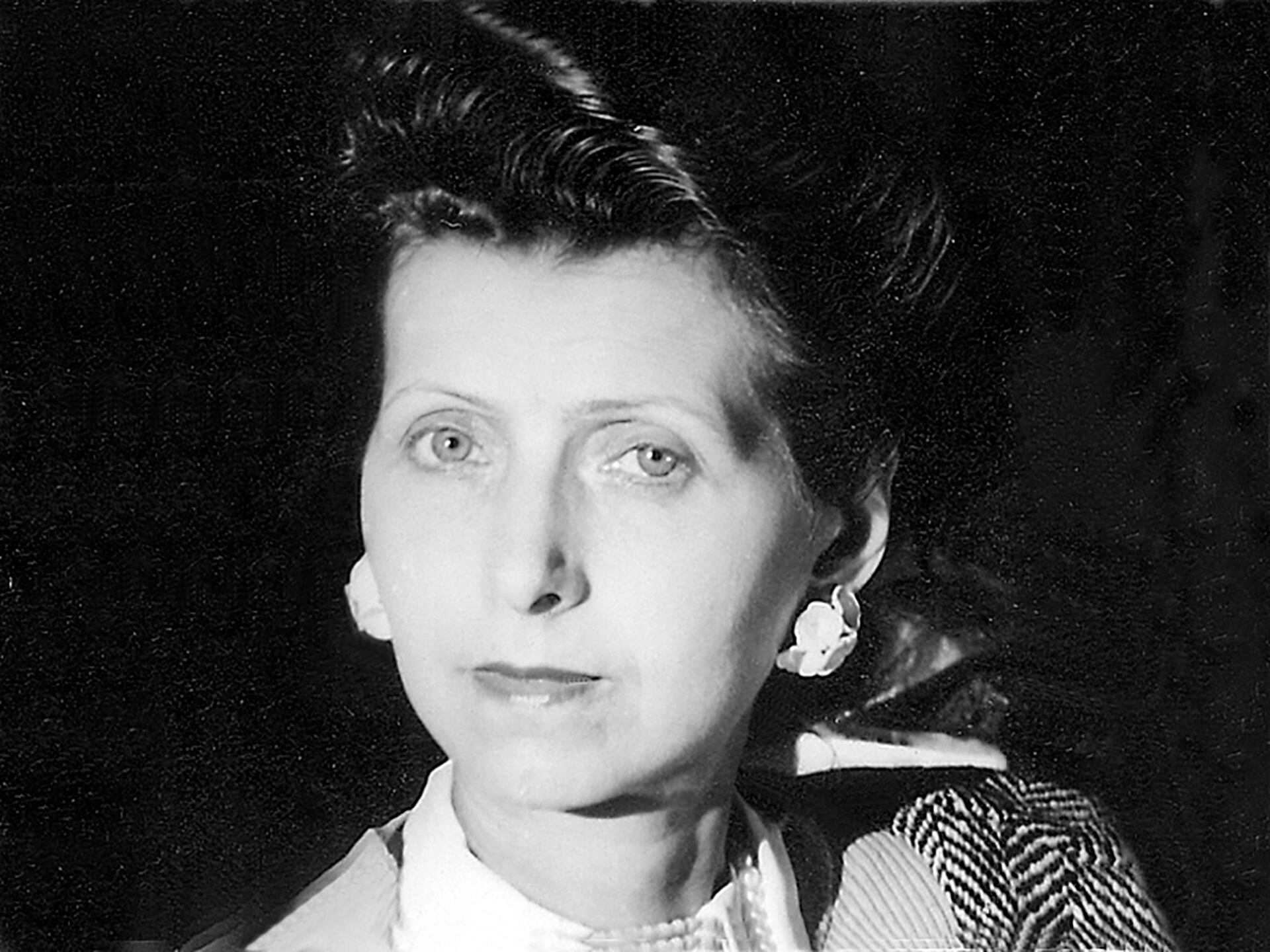 Germaine Derbecq a los 40 años