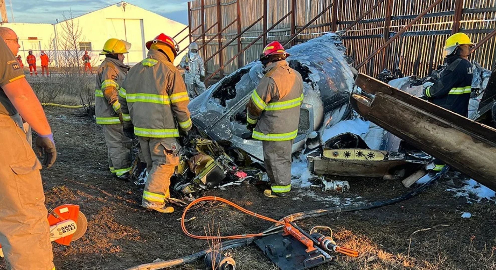 Cinco acusados serían llevados a juicio, tras haber sido procesados por la figura penal de accidente aéreo culposo agravado por el fallecimiento de cuatro personas, en calidad de coautores
