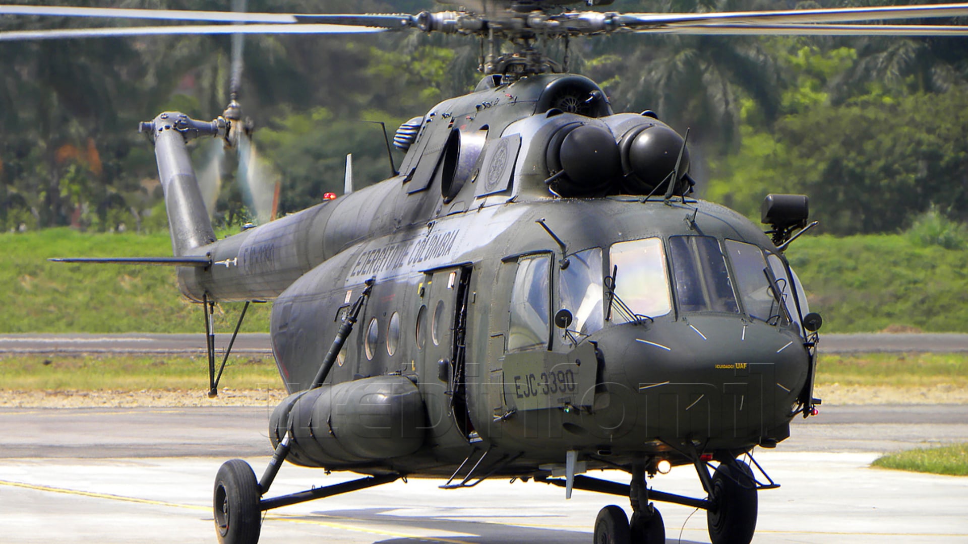 La fiscalía acusa a seis personas por presuntas irregularidades en un contrato para helicópteros Mi-17 - crédito Roberto García H./Webinfomil
