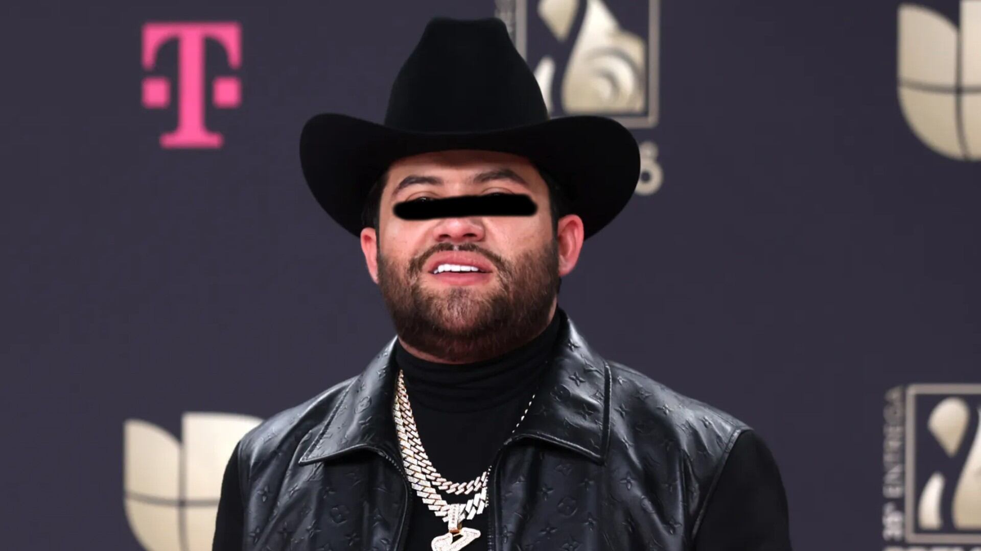 Luis R Conríquez en el ojo de las autoridades por posible apología del delito