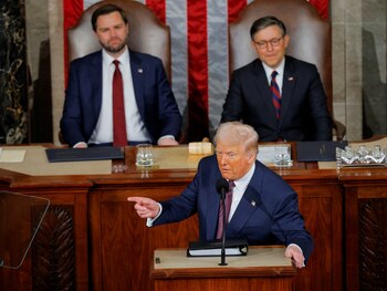 Trump solicitó fondos adicionales al