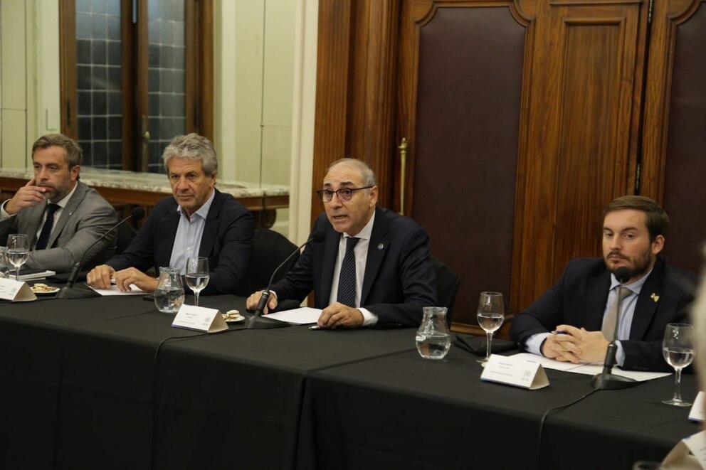 El agro, entre la baja de inflación y el reclamo de retenciones tras un encuentro con Economía