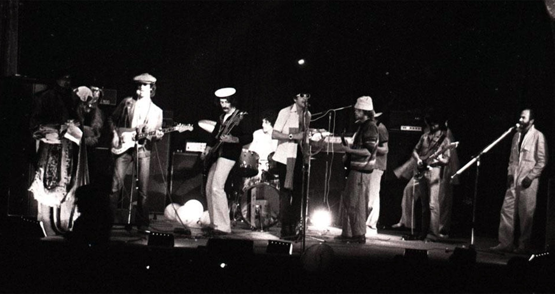 Los Redondos en sus comienzos: rock y varieté en los sótanos de la Argentina