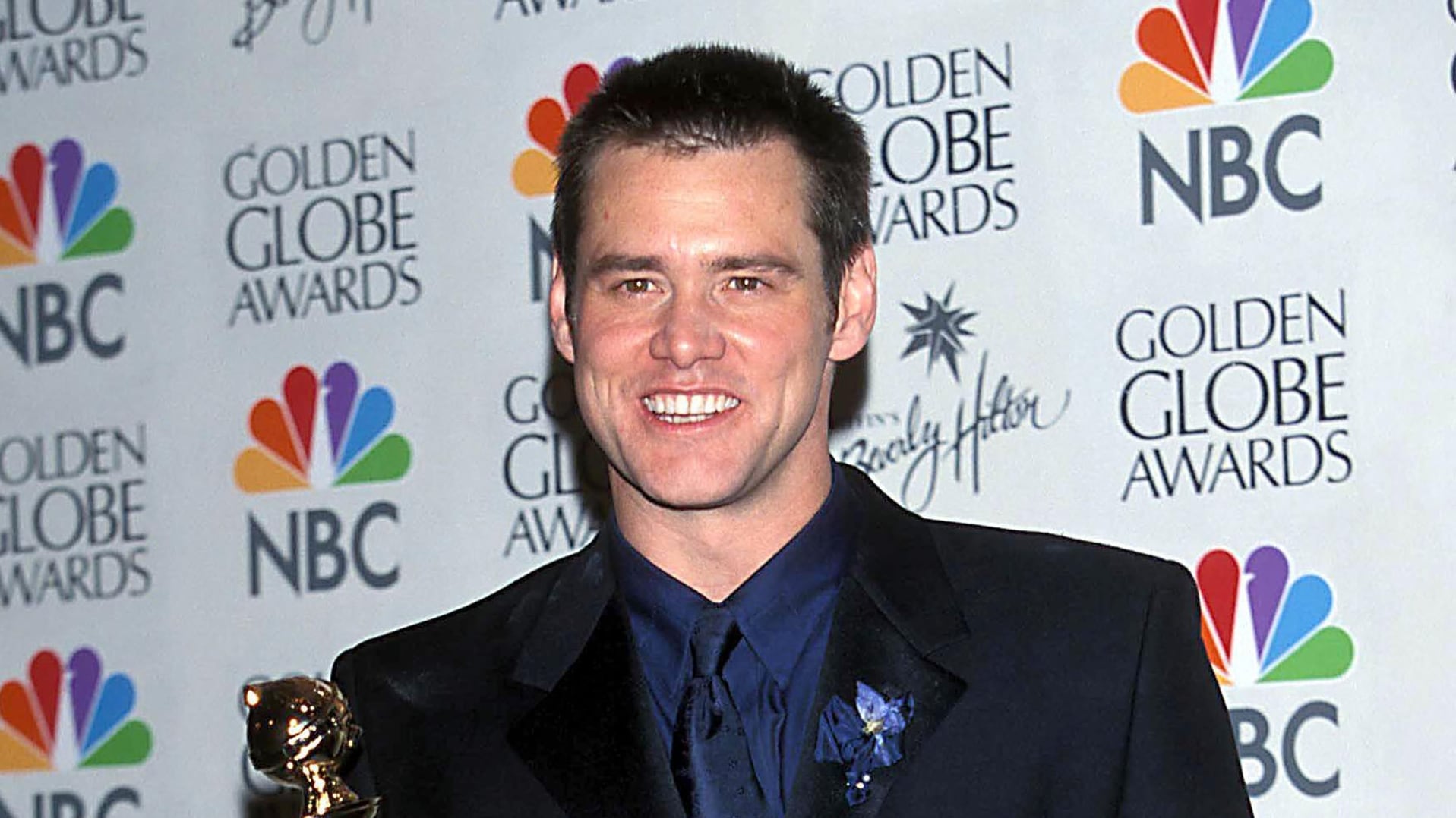 El equipo de producción contrató a Richard Marcinko, experto en supervivencia y ex Navy SEAL, para apoyar a Carrey en los días más difíciles (Grosby)