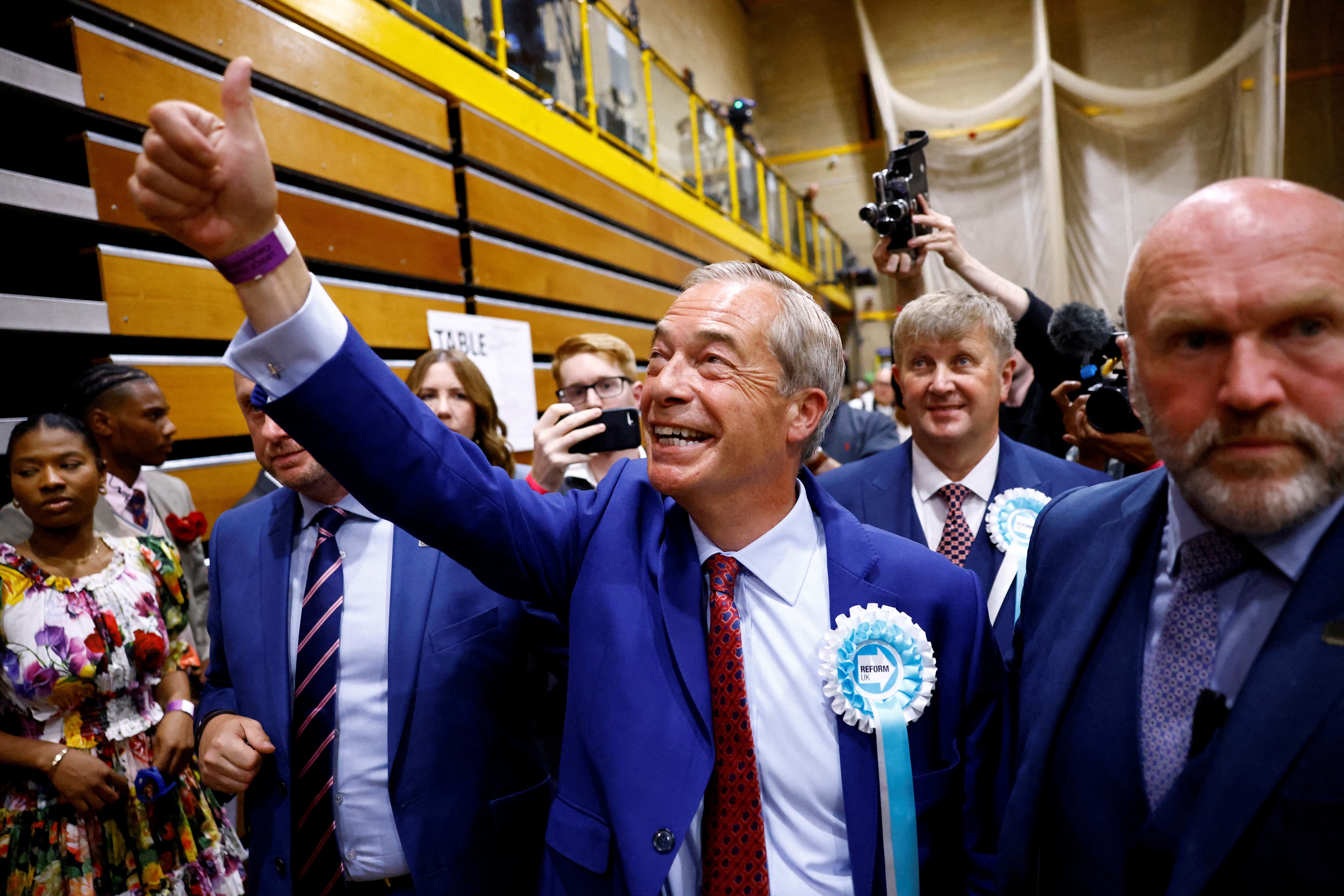 La formación de extrema derecha Reform UK, de Nigel Farage, uno de los impulsores del Brexit, haría su entrada en el Parlamento, con 13 escaños (REUTERS/Clodagh Kilcoyne)