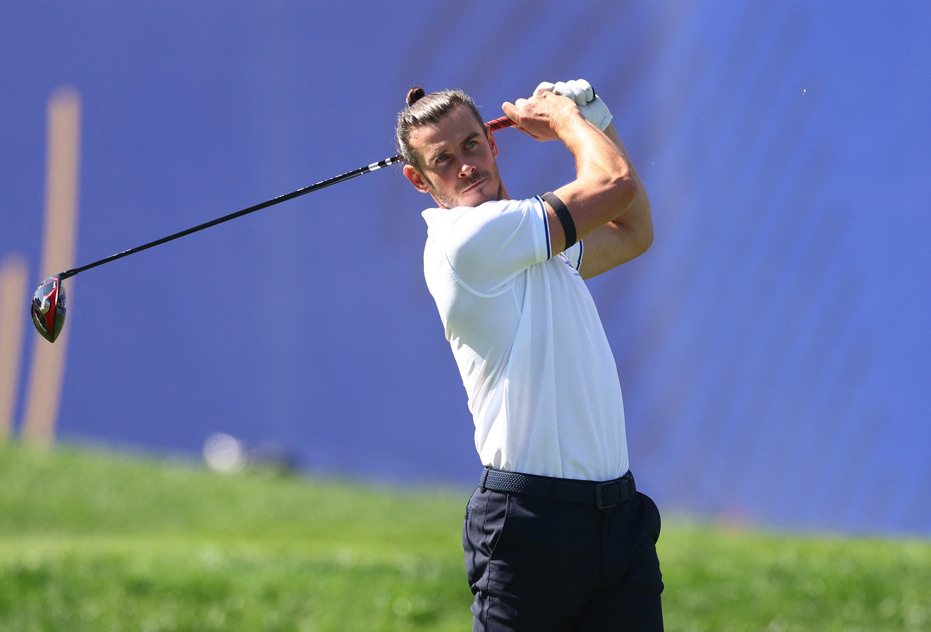 Gareth Bale jugando al golf (REUTERS/Carl Recine)