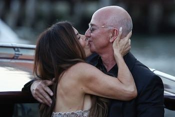 La pareja se comprometió hace