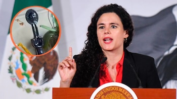 Cuánto cuesta las lujosas esculturas de Pedro Friedeberg que Luisa María Alcalde luce en la sala de su casa