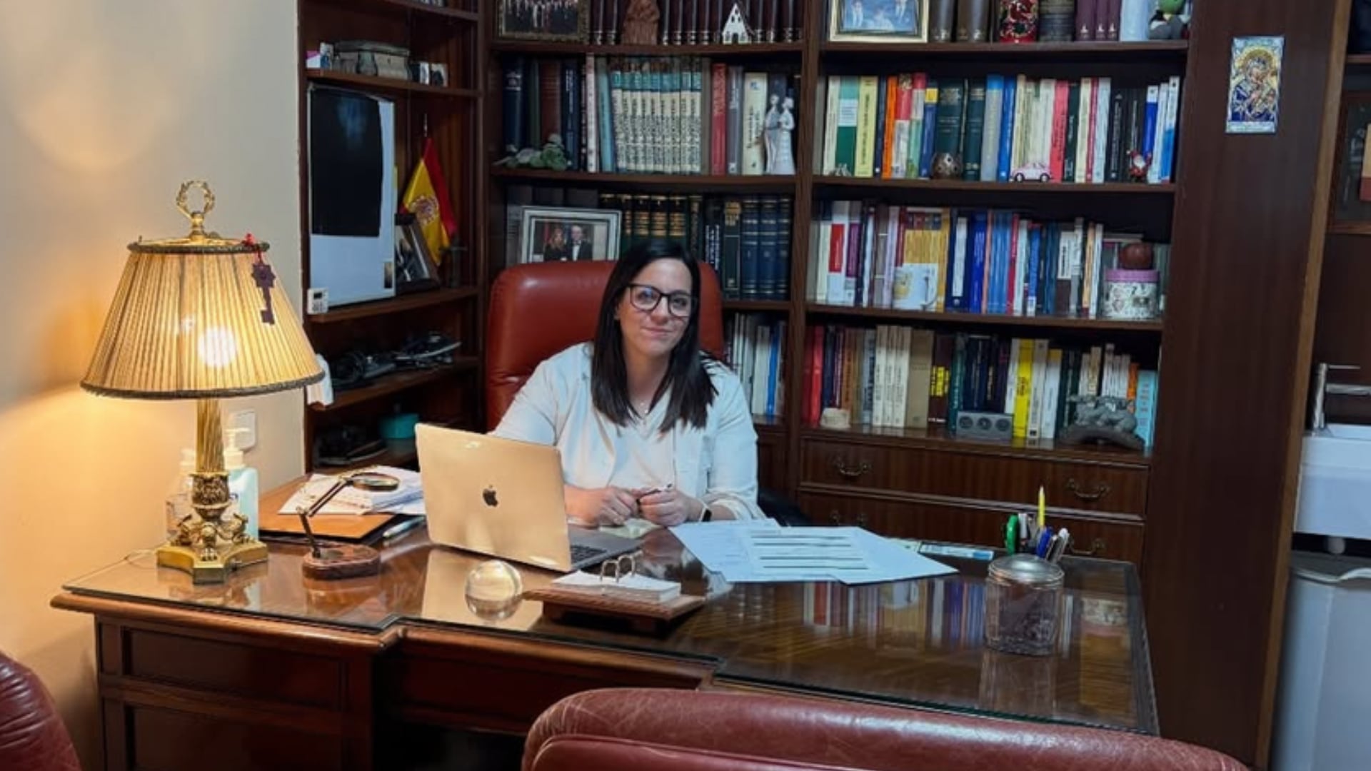 La doctora Amor Gil Díaz, perito médico (@agdperitajemedico)