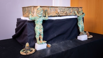 Descubren un carro de bronce en Badajoz que revela cómo era el comercio de lujo hace 2.500 años