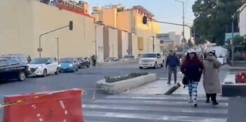 Ambas partes de la vialidad