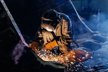 En una provincia que concentra más de un tercio de la economía argentina y la mitad de su actividad industrial, la eficiencia con la que se mueve la producción resulta clave (Foto: Shutterstock)