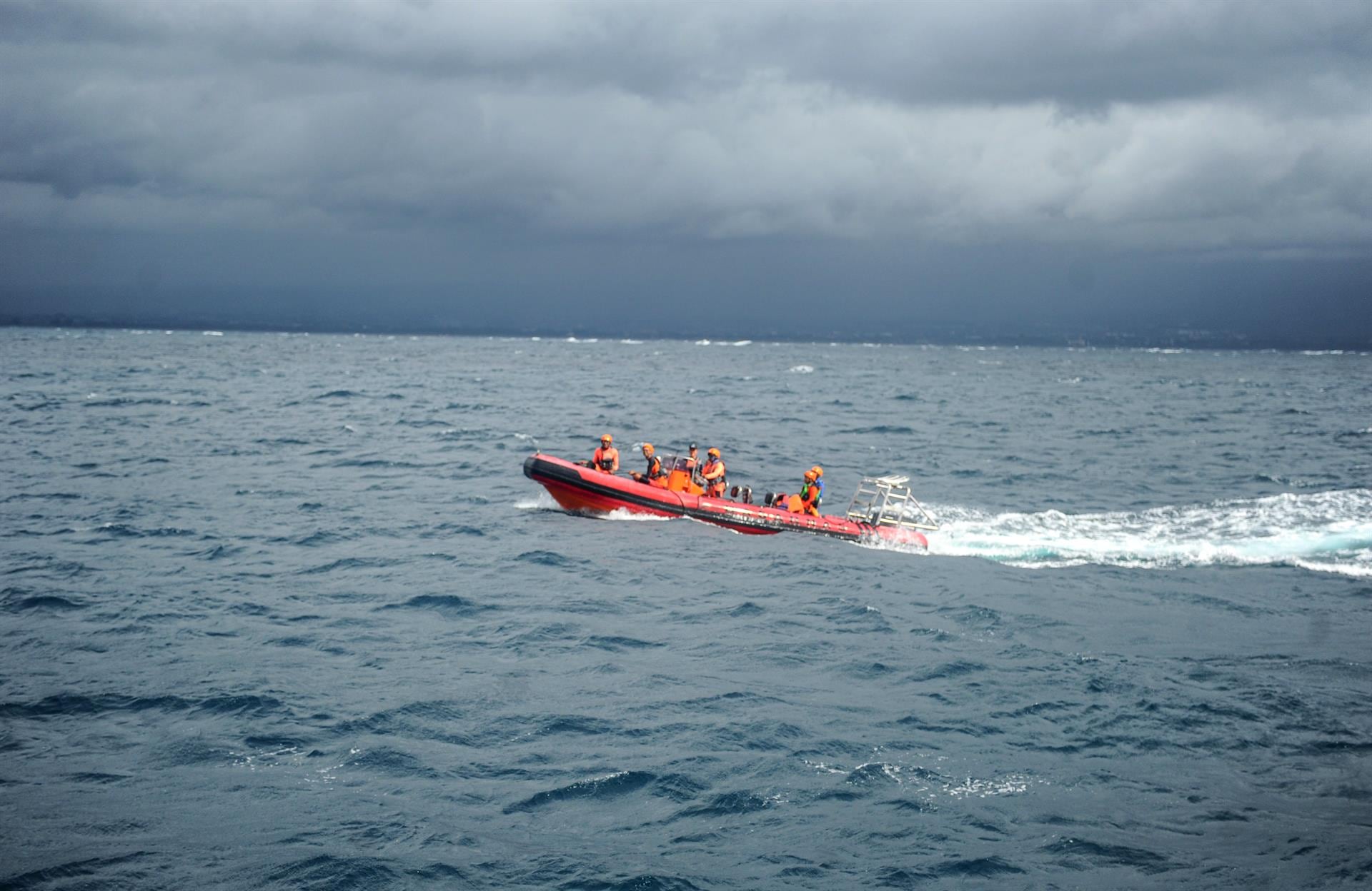Aparece un nuevo cuerpo en la zona donde naufragó el barco en el que viajaba una familia española en Indonesia