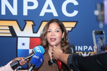 La capitana Ilma Velásquez, secretaria general de la Unión Panameña de Aviadores Comerciales (UNPAC), señaló que las nuevas herramientas docentes permitirán a los pilotos impartir una formación más clara, estructurada y actualizada, con impacto en la seguridad operacional. Cortesía