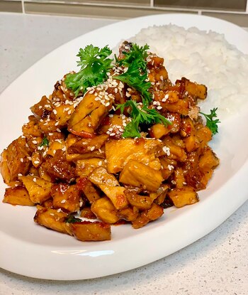 Cerdo agridulce con semillas de