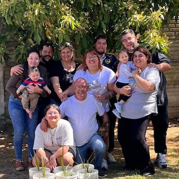 Joelle junto a su marido,