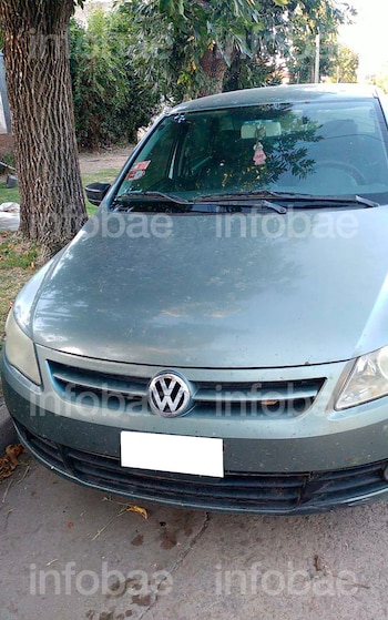 Su exmujer le abolló el auto a patadas y ahora deberá pagar los daños