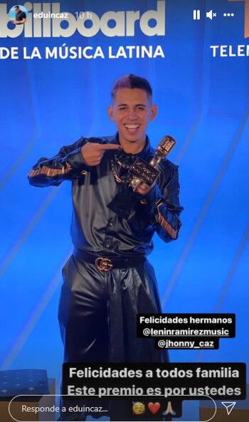 Grupo firme presume a través