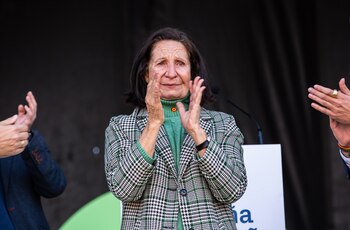 Mazaly Aguilar en un acto